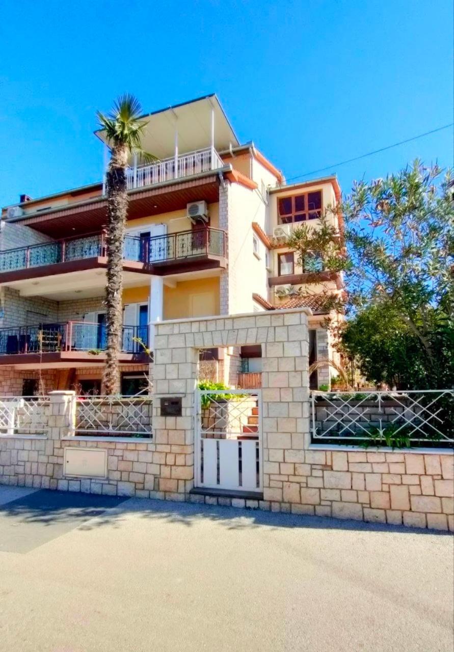 Skajla Apartments Медулин Экстерьер фото